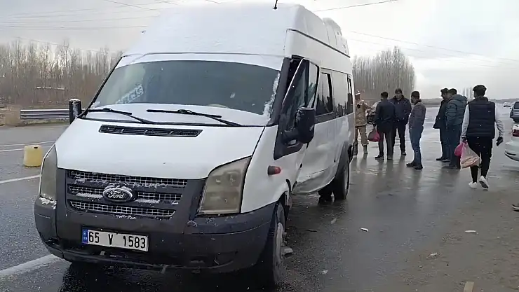 Patnos-Erciş karayolunda trafik kazası: İki sürücü yaralandı!