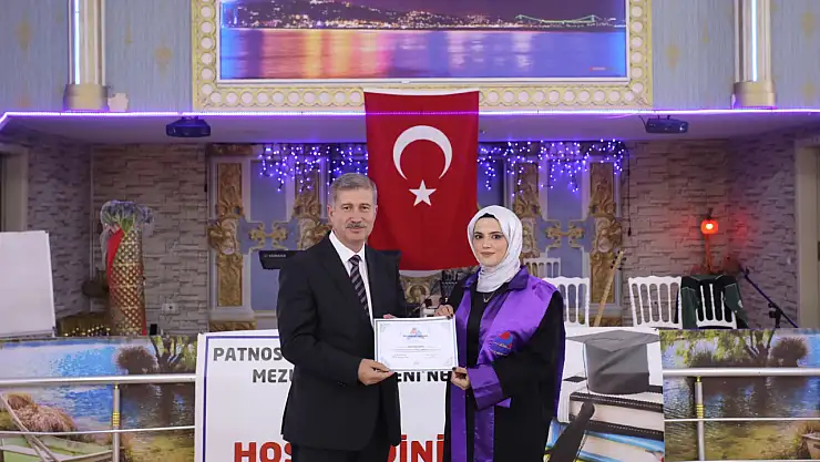 Patnos MYO'da mezuniyet coşkusu: 230 öğrenci diplomalarını aldı