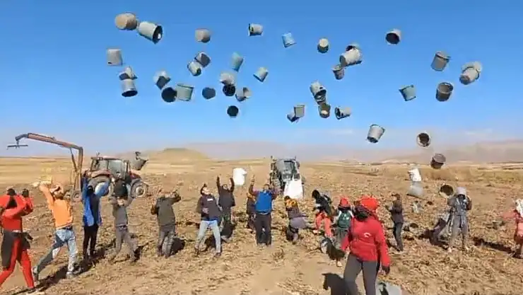 Patnos'ta 500 dönümden 1.650 ton ürün elde edildi