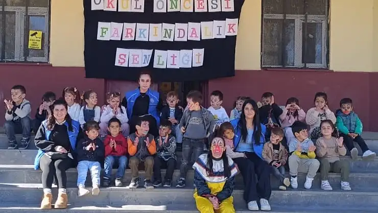 Patnos'ta çocuklar gönüllülerle unutulmaz anlar yaşadı