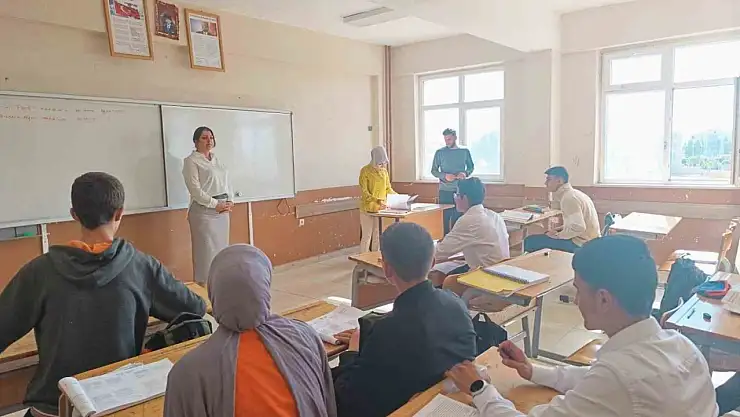 Patnos'ta öğrencilerle samimi buluşma