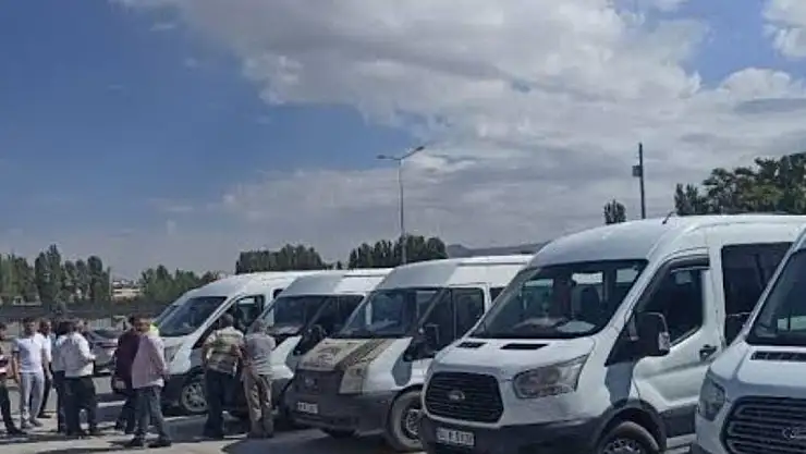 Patnos'ta özel öğrenciler için 13 araçla kesintisiz eğitim desteği