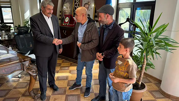 Patnos'ta temizlik emekçisinden dürüstlük örneği