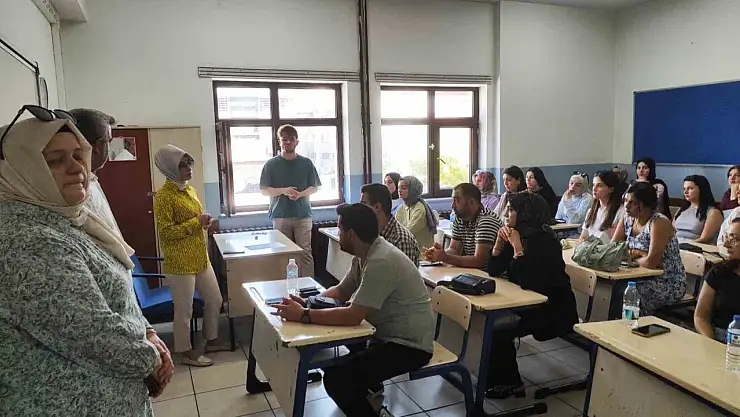 Patnos'ta yeni eğitim yılı okul ziyaretleriyle başladı