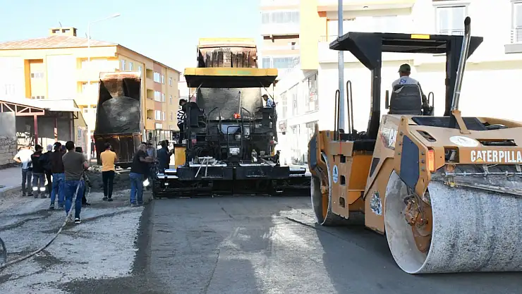 Patnos Tatlı Sokak'ta yol çalışmaları tamamlandı