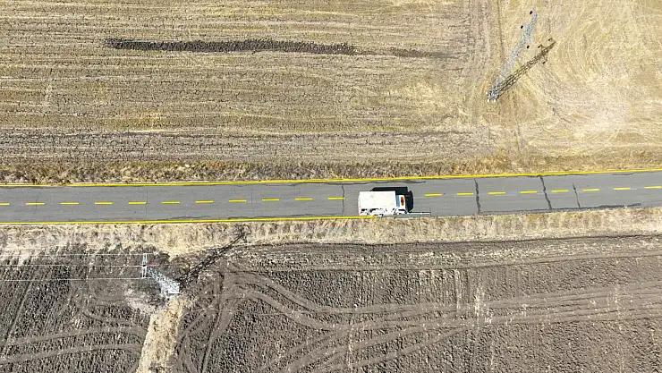 Patnos'un dört köy yolunda çizgi çalışmaları tamamlandı