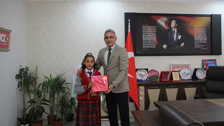 'Peygamberimi Anlatıyorum' yarışmasında Doğubayazıt Sağdıç Ortaokulu zirvede