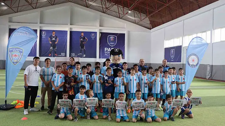 Polis, Çocuklara Güvenlik Semineri Düzenledi