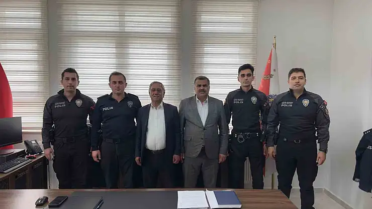 Polislerin Hızlı Müdahalesi Kalp Hastasını Hayata Döndürdü