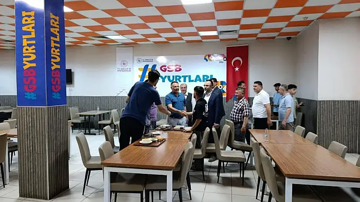 Rektör GÜREL'den KYK Yurdunda Kalan Öğrencilere Bayram Ziyareti