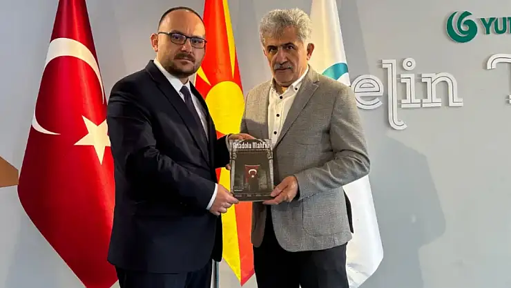 Rektör Prof. Dr. Mustafa Alican'dan Balkanlara Akademik Ziyaret: Üsküp'te Malazgirt Sunumu