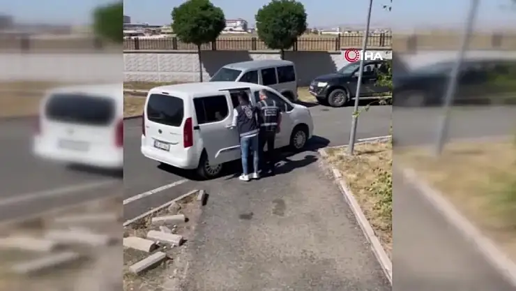 Sahte kimlikle Gürcistan'a kaçmaya çalışan hükümlü Kars'ta yakalandı