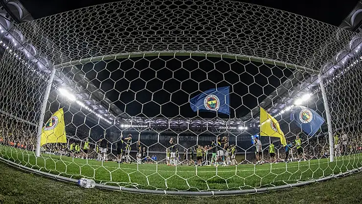 Sarı-lacivertlilerden kadro devrimi: 18 ayrılık, 10 imza