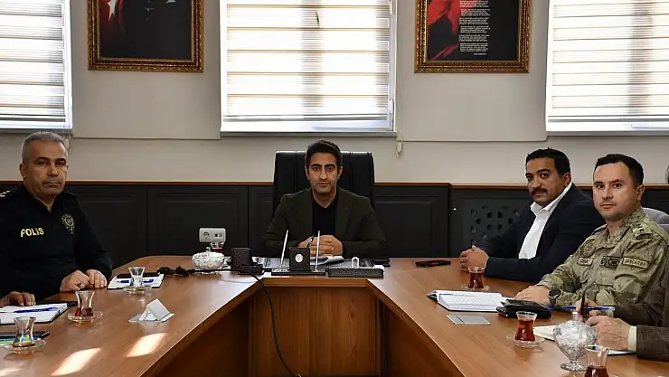 Sarıkamış'ta kış tedbirleri toplantısı: Ekipler 24/7 hazır!