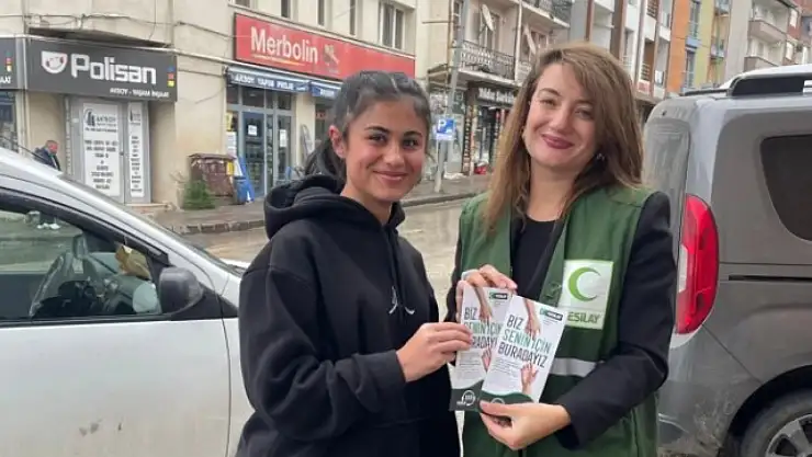 Sarıkamış'ta Yeşilay'dan Farkındalık Günü: 'Her Adımda Farkındalık, Her Durakta Yeşilay!'