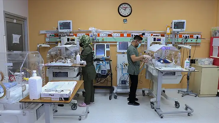 Şefkat Nöbetiyle Hayata Tutundular: Prematüre İkizler Yaşıyor