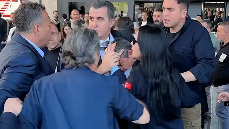 Selçuk Tengioğlu, Alparslan Türkeş'in koruması Davut Tengioğlu ile akraba mı?