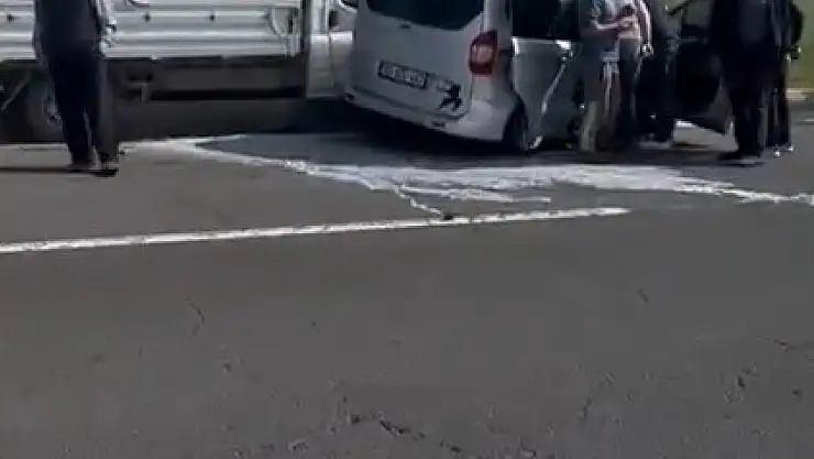 Selim'de Trafik Kazası: 1 Kişi Yaralandı