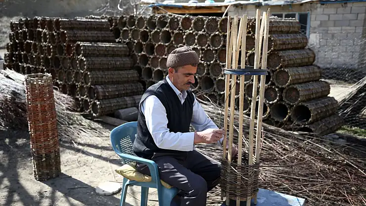 Sepet kovan geleneği balın lezzetini koruyor
