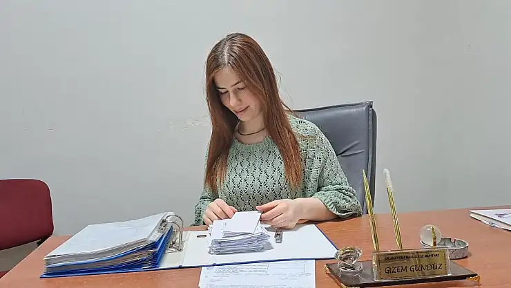 Silvan'ın ilk kadın muhtarı Gizem Gündüz'ün başarı hikayesi