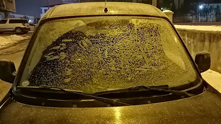 Soğuk hava Ağrı'da hayatı yavaşlatıyor