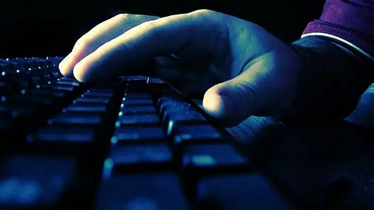 Sosyal medya kelime türetmede belirleyici güç oldu