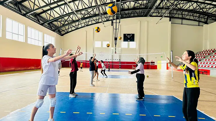 Sporla dolu yaz: Ağrı gençliği sahada buluşuyor