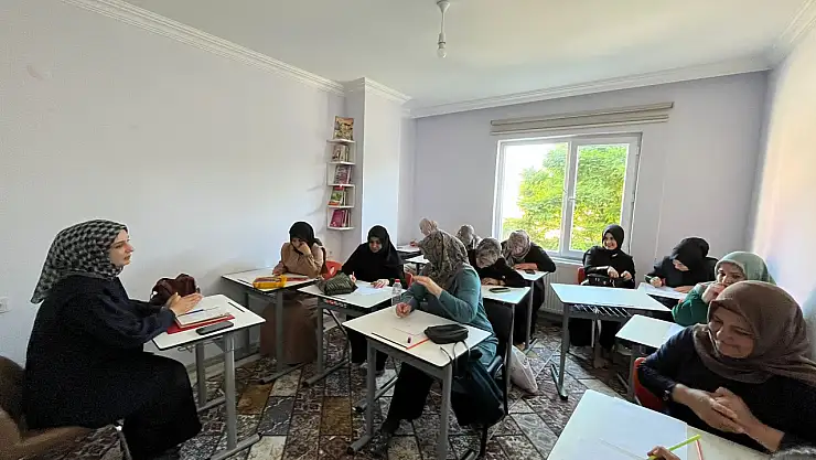 Stresle baş etmenin yolları Patnos ADEM'de anlatıldı