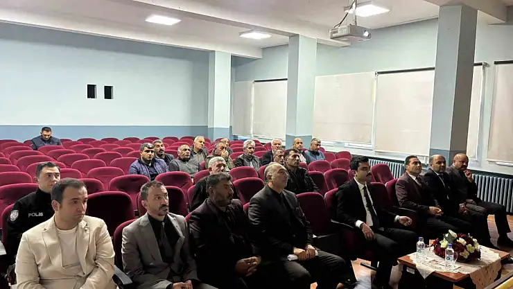 Susuz'da okul servis sürücüleri için güvenli taşımacılık eğitimi düzenlendi