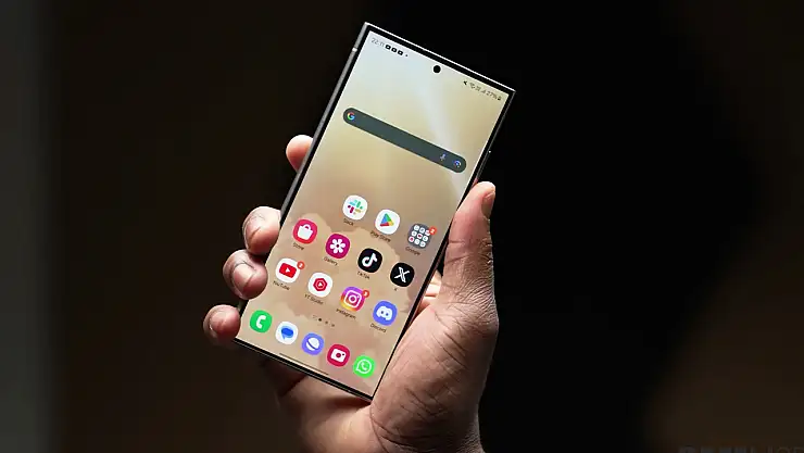 Tanıtım Öncesi Bomba! Samsung Galaxy S25 FE ve Tab S11 Ultra'nın Resmi Görselleri Sızdı!