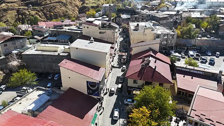 Tarihi Çarşıda Aydınlatma Çalışmaları Başladı