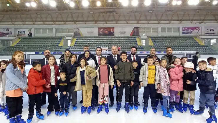 Tatili Buz Pateni Keyfiyle Renklendirdiler