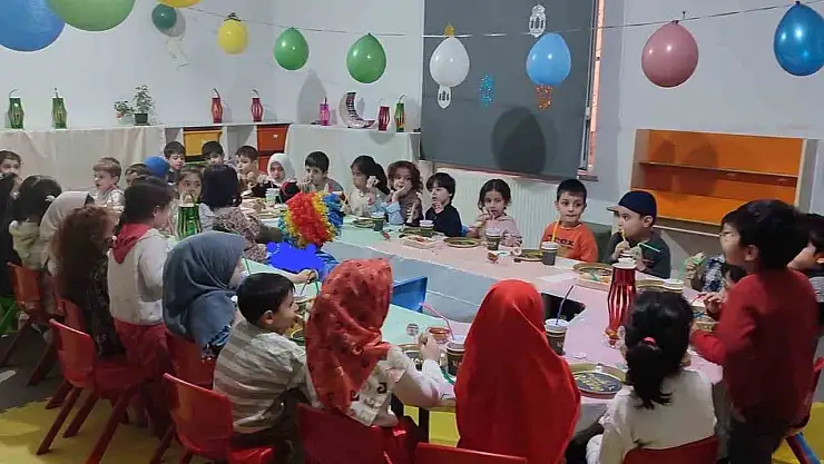 Tatvan'da çocuklardan örnek dayanışma