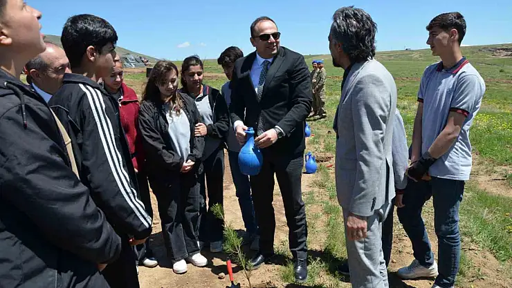 Tatvan'da Fidan Dikim Etkinliğiyle Geleceğe Yeşil Miras Bırakıldı