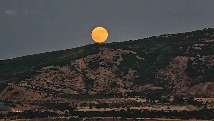 Tatvan'da Kanlı Ay tutulması, Van Gölü'nde unutulmaz anlar yaşattı