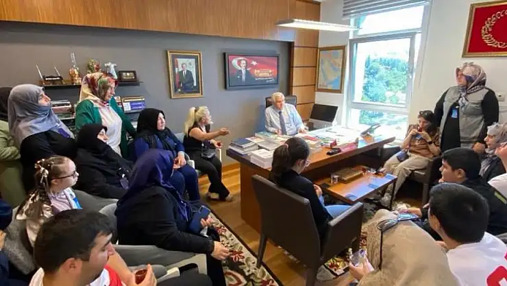 TBMM'de Erzurum Otizm Derneği ve Otizm Spor Kulübü Üyeleri Ziyarette Bulundu