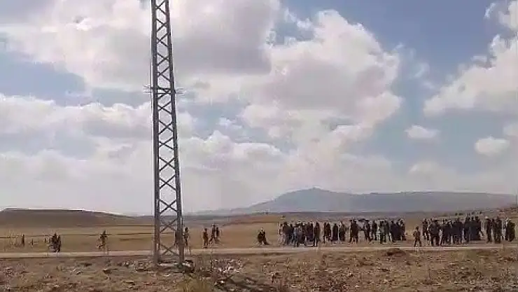 Tekman'da İntihar Sonrası Cenaze Töreninde Kavga: Jandarma Müdahale Etti
