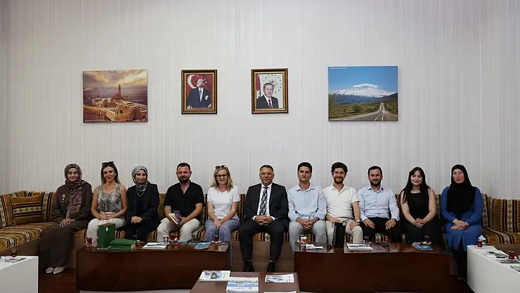 Tema Vakfı ve Iğdır Kitap Kulübü'nden Rektör Prof. Dr. Ekrem Gürel'e Hayırlı Olsun Ziyareti