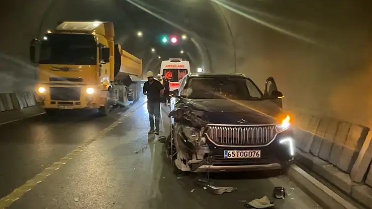 TOGG Araçları, Güzeldere Tüneli'nde Kaza Geçirdi