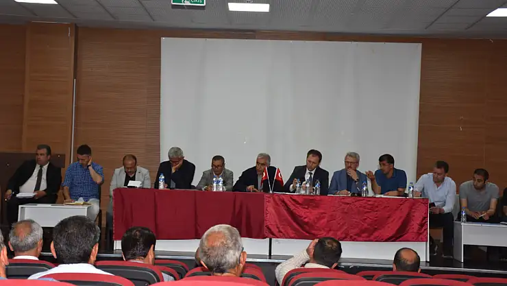 Tortum'da Muhtarlar Toplantısı Yapıldı: Hizmet ve Talepler Masaya Yatırıldı