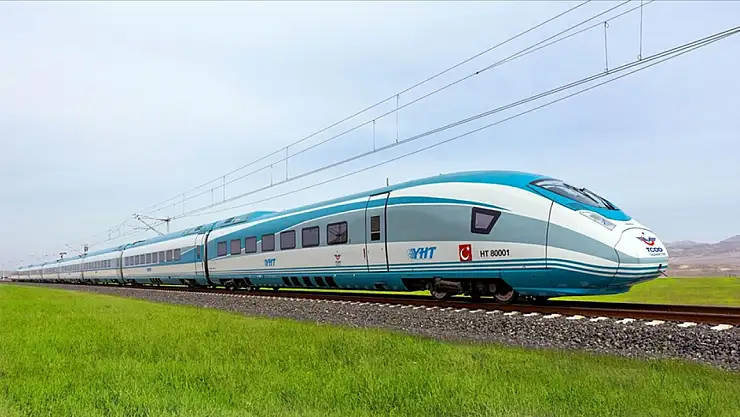 Tren seferlerinde aile ve yeni evli çiftlere özel indirim başlıyor