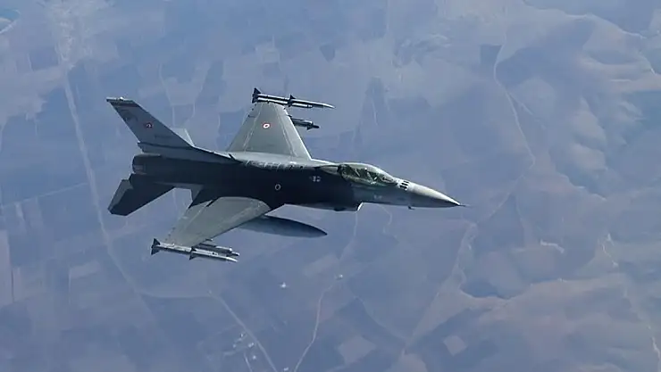 TSK'dan Kuzey Irak'a nokta operasyon