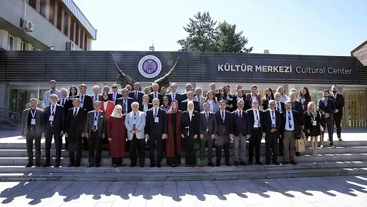 TÜBA ve Atatürk Üniversitesi'nden Tek Sağlık Çalıştayı: Bütünsel Çözümler Üretilecek