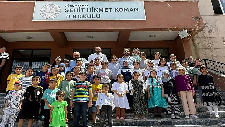 TÜGVA yaz okulunda derin bir konu: Gençler 'Filistin'i' konuştu