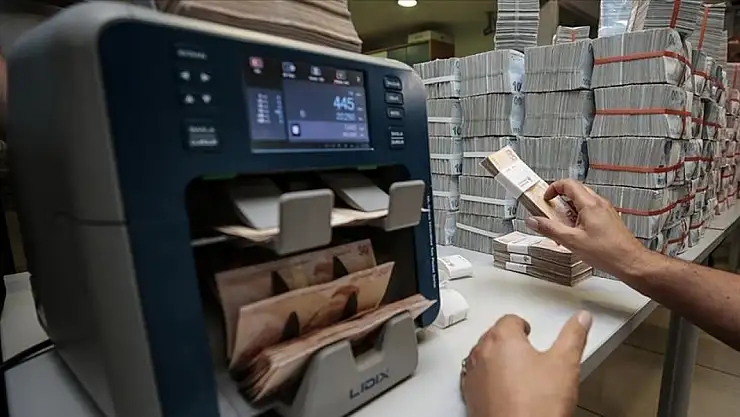 Tüketici kredilerinde frene basıldı: Konut ve taşıtta gerileme