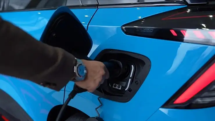 Türkiye'de elektrikli araç sayısı 208 bini aştı
