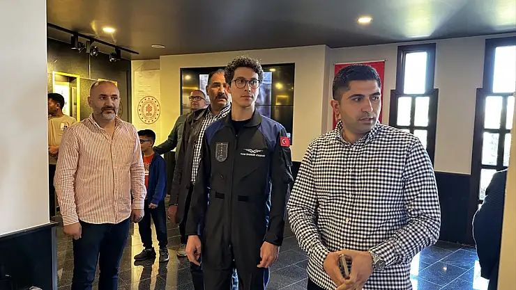 Türkiye'nin ikinci astronotu Iğdır'da bilim tutkusunu paylaştı
