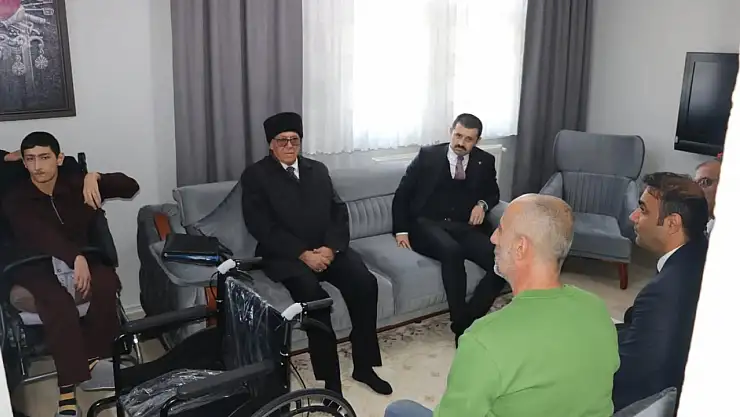 Tutak'ta engelli bireylerin talepleri yerinde dinlendi