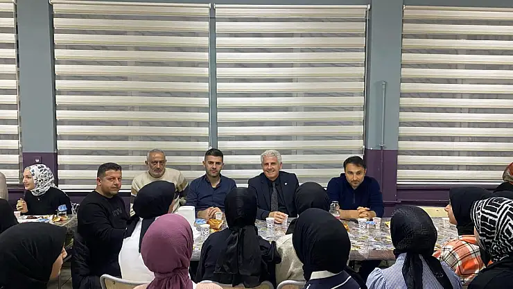 Tutak'ta 'İftarda Konuşuruz' programı öğrencilerle buluştu