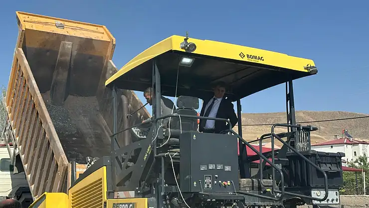 Tuzluca'da Sıcak Asfalt Çalışmaları Tamamlandı